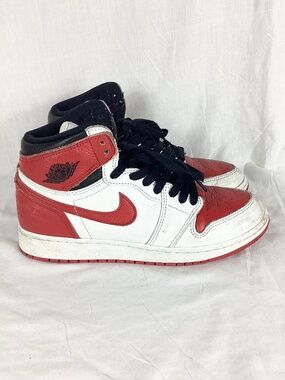 Nike Air Jordan 1 Retro High OG Heritage Youth Shoes Size 5.5Y Red 575441 161